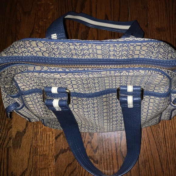 MARC BY MARC JACOBS canvas logo bag with side exterior pockets - Picture 4 of 7